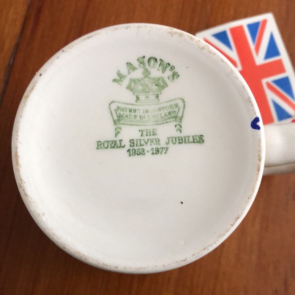 Vintage 1952-1977 Queen’s Silver Jubilee Commemorative Mason.Ironstone M… - Picture 3 of 8